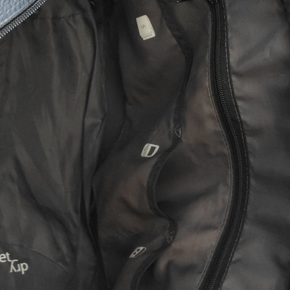 Lululemon Gym/Travel - Picture 6 of 8